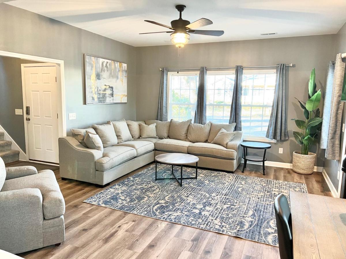 Beautiful, Spacious, Hidden Gem In Heart Of