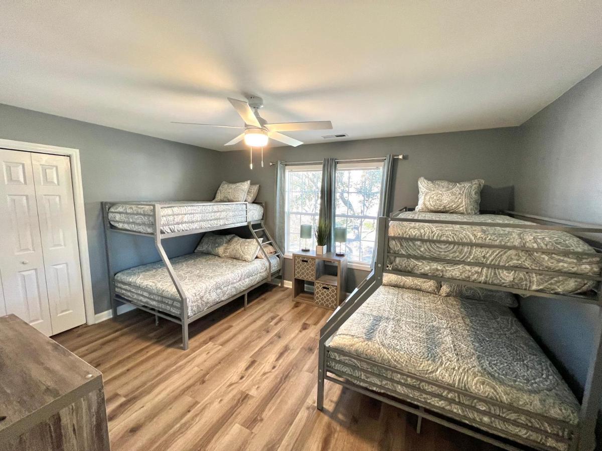 Ferienhaus Beautiful, Spacious, Hidden Gem In Heart Of Wilmington